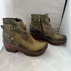 JAFA Green Ankle Bootie